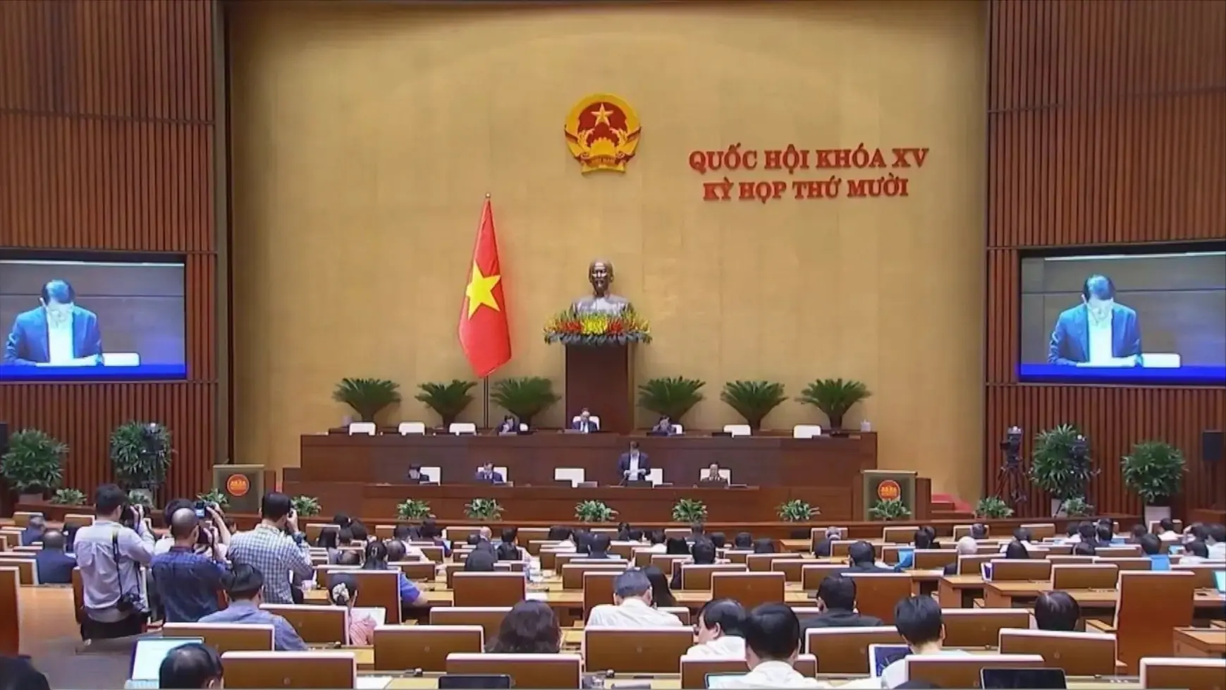 Bộ trưởng Công an giải trình dự thảo 10 luật quan trọng